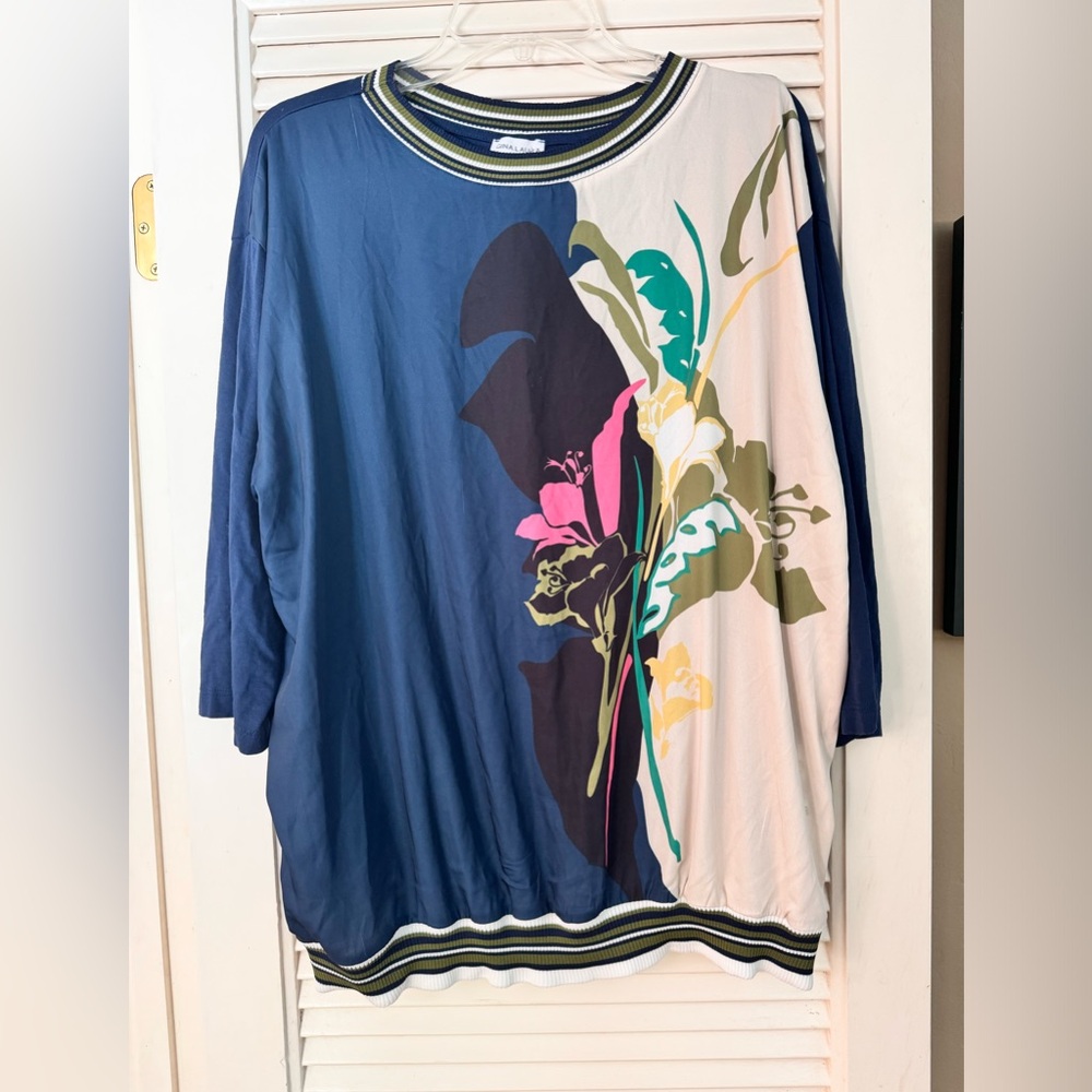 Gina Laura beautiful top
